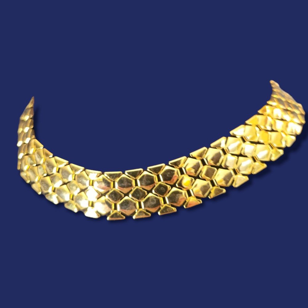 Vintage Woman's Choker Necklace Brilliant Gold Broad Chain
